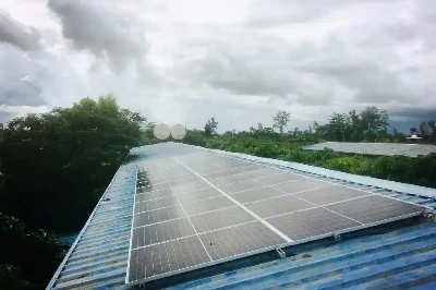 Phnom Penh, Cambodian - Pure Off-Grid System (100% System Powered), Farm Livi...
